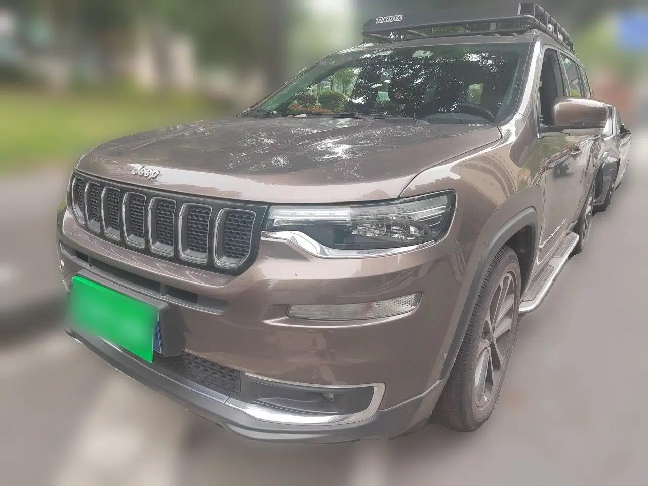 Jeep Grand Commander 2018 2.0T Four-Wheel Drive Enjoyment Edition China VI — миниатюра 1