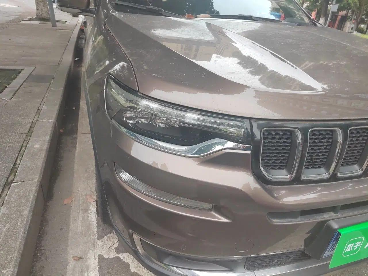 Jeep Grand Commander 2018 2.0T Four-Wheel Drive Enjoyment Edition China VI — миниатюра 7