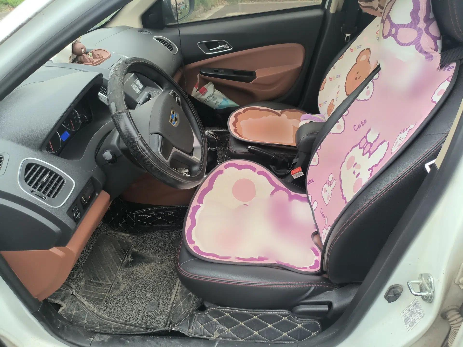 Geely Auto Diamond 2019 1.5L Manual Connect Sunroof Edition — миниатюра 14