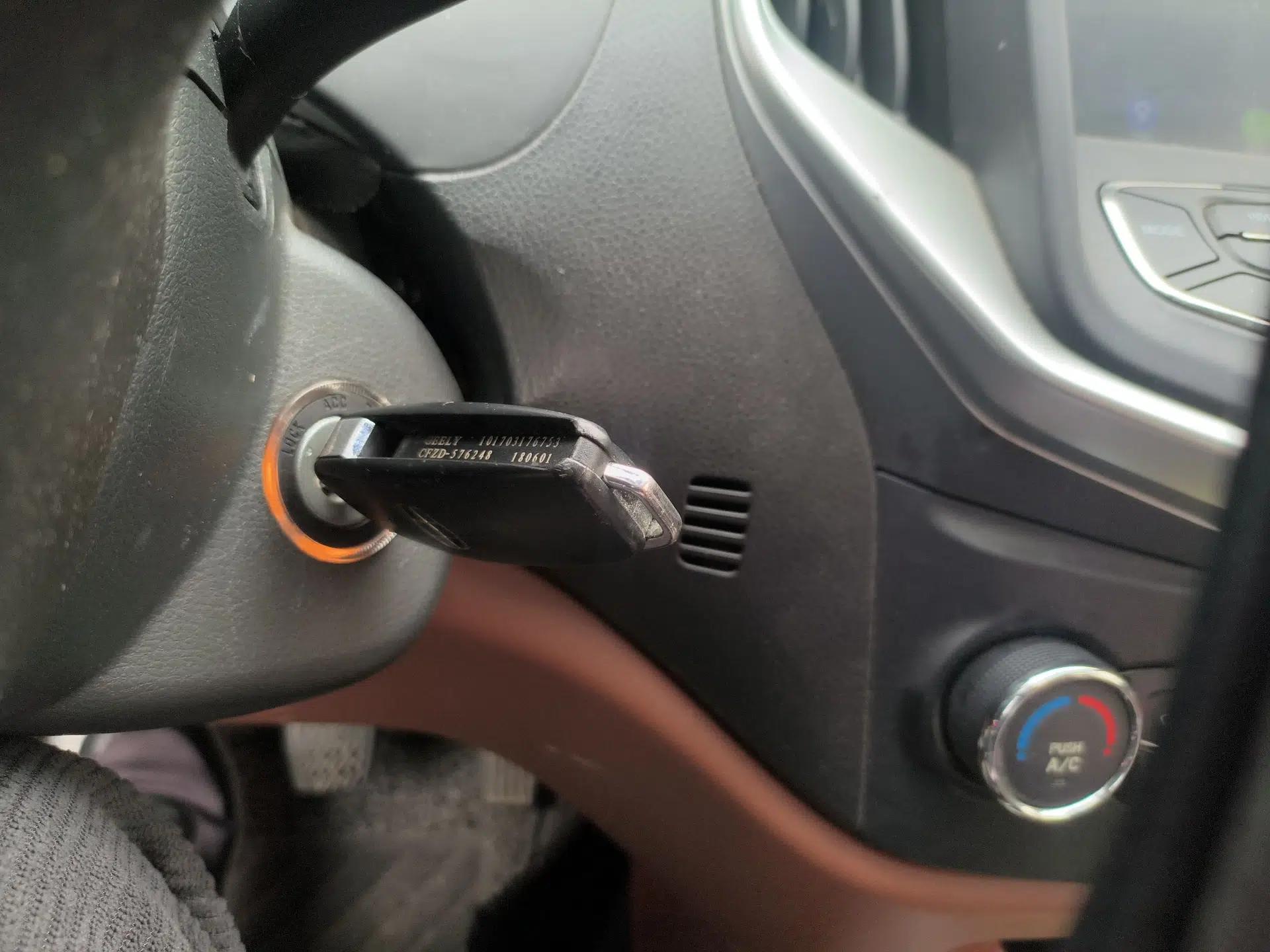 Geely Auto Diamond 2019 1.5L Manual Connect Sunroof Edition — миниатюра 17