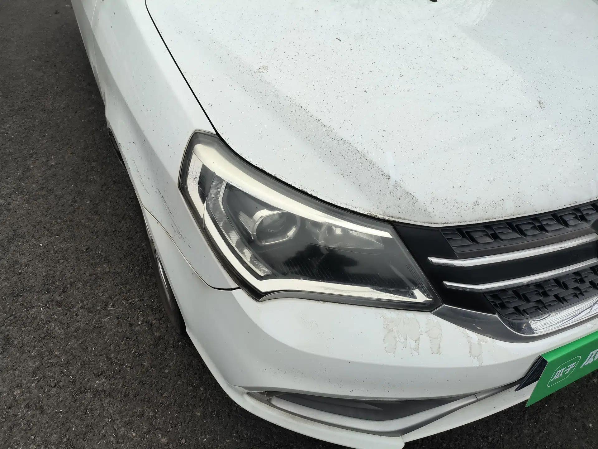 Geely Auto Diamond 2019 1.5L Manual Connect Sunroof Edition — миниатюра 7