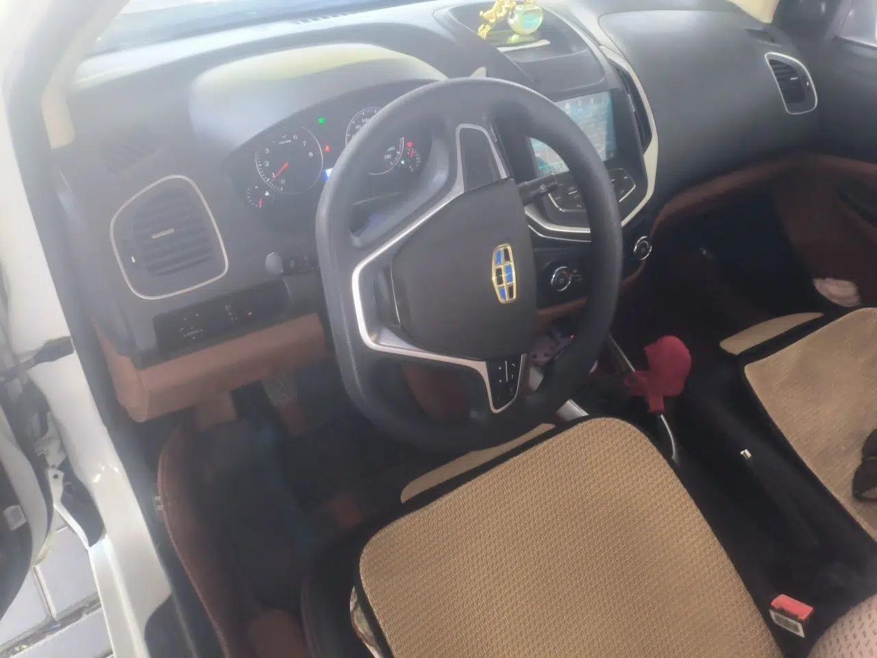 Geely Auto Diamond 2016 1.5L Manual Elite Edition — миниатюра 10