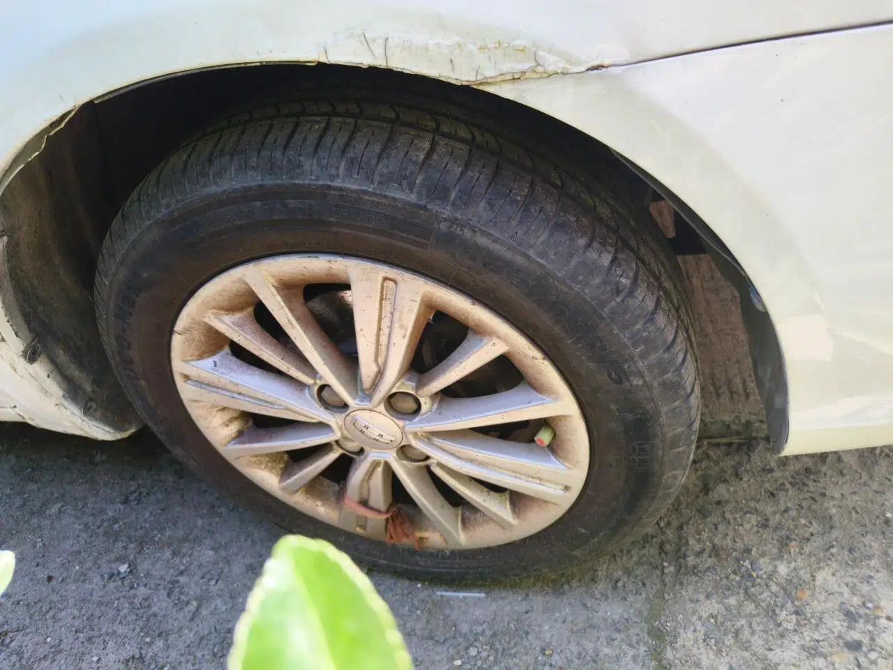 Geely Auto Diamond 2017 1.5L Manual Value-Added Model — миниатюра 8