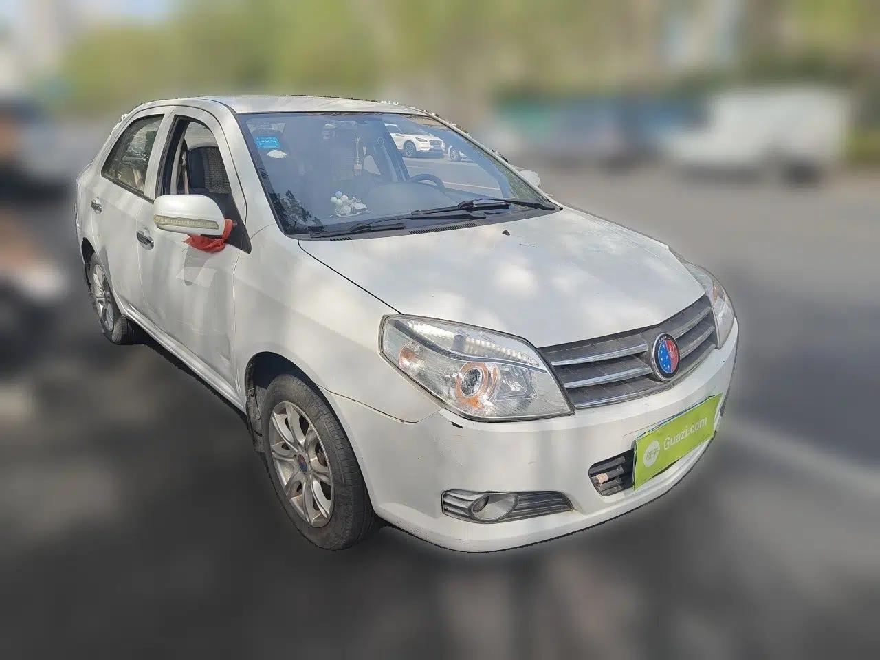 Geely Auto Diamond 2013 1.5L Manual Entry-Level Model — миниатюра 3
