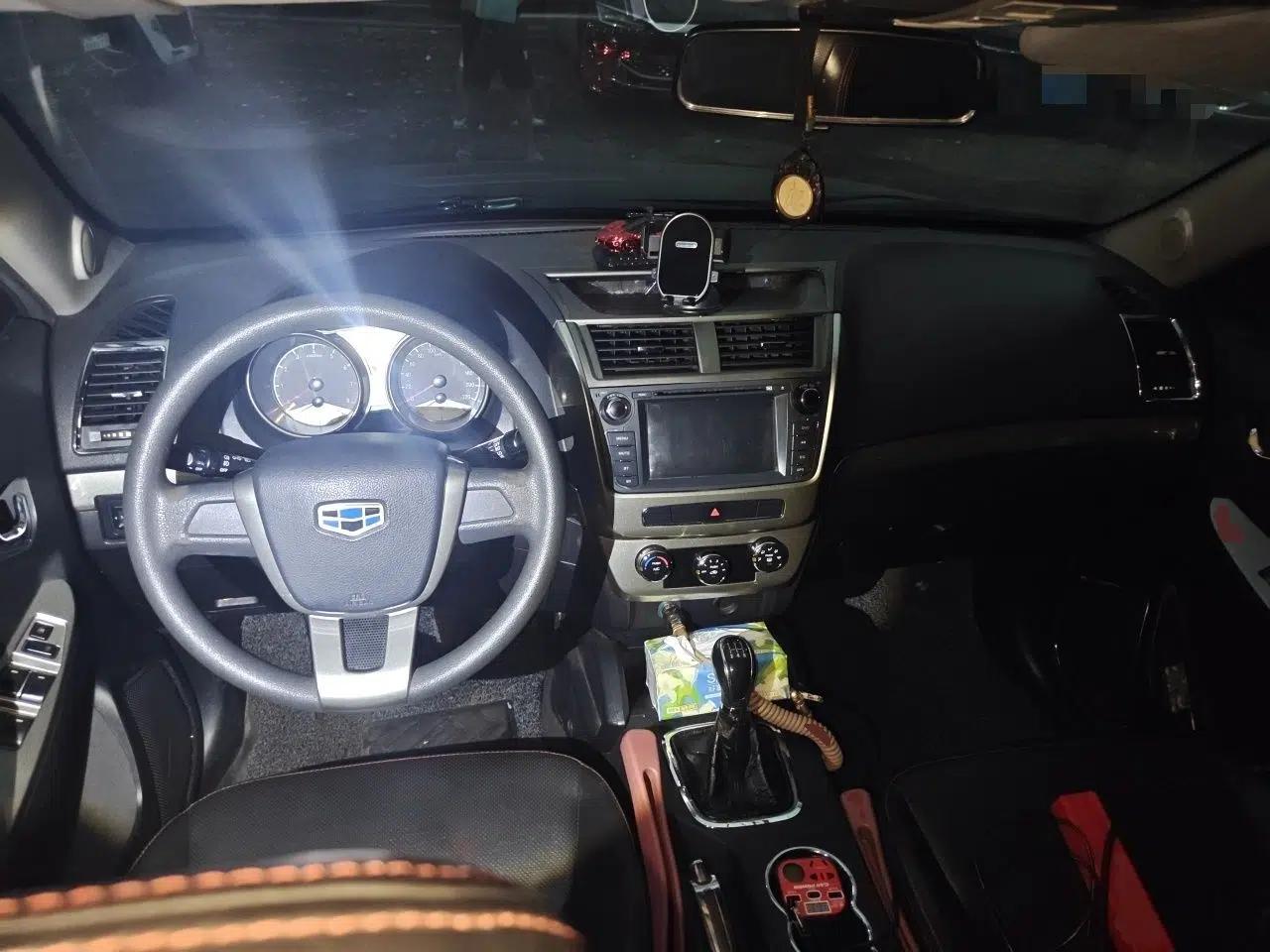 Geely Auto GX7 2015 Classic Edition 1.8L Manual Elite Model China V Standard — миниатюра 10