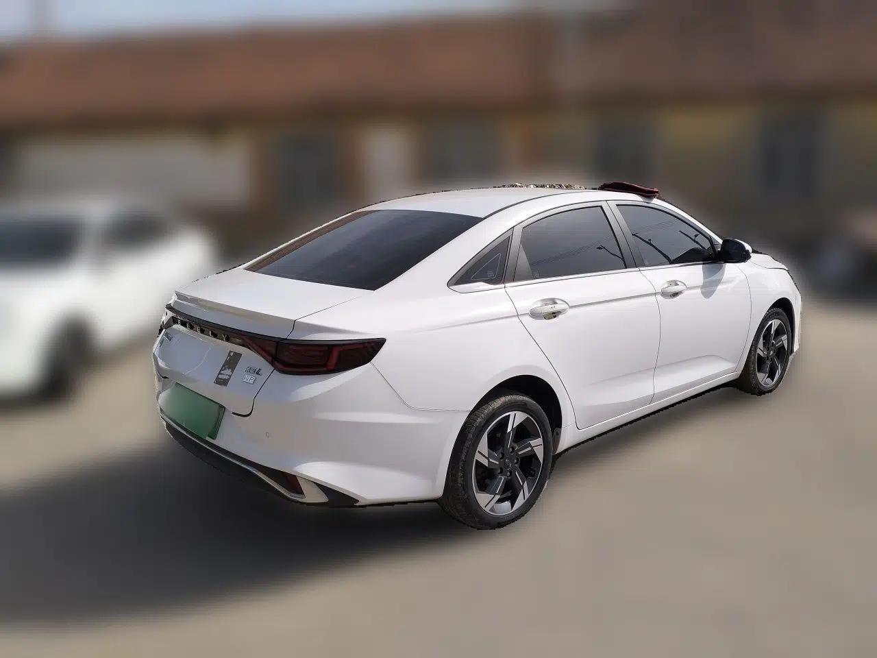 Geely Auto Emgrand L HiP 2022 1.5TD-DHT Pro 100KM Super Rui — миниатюра 6