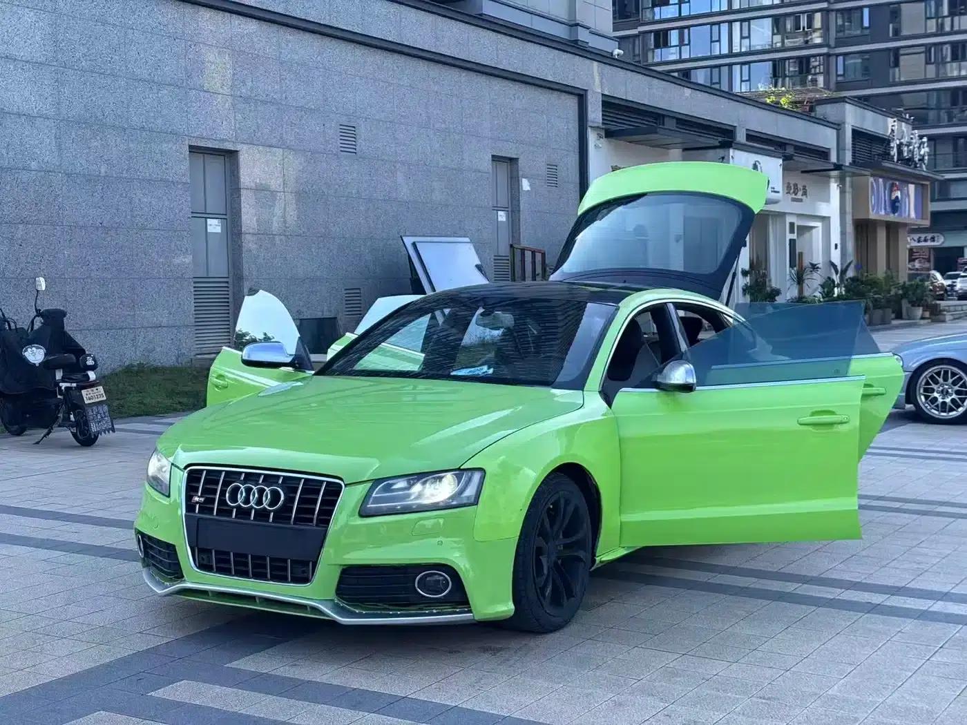2010 Audi S5 3.0T Sportback — миниатюра 12