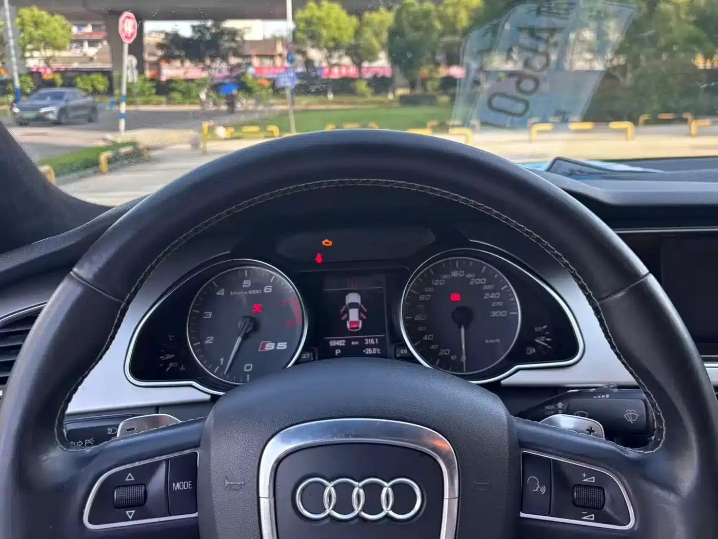 2010 Audi S5 3.0T Sportback — миниатюра 22