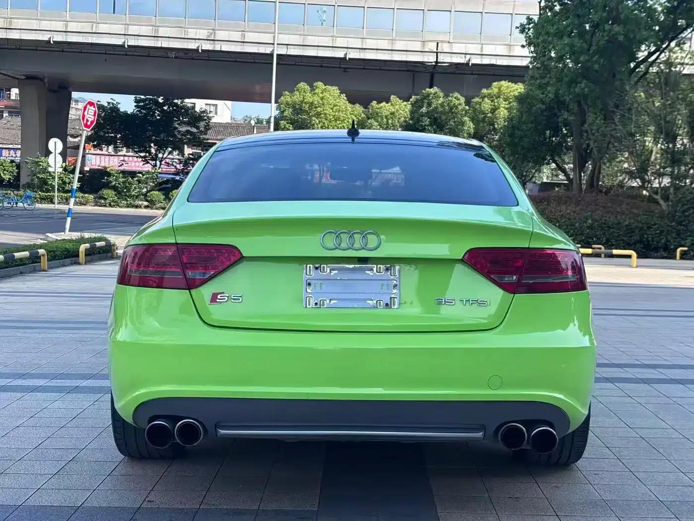 2010 Audi S5 3.0T Sportback — миниатюра 4