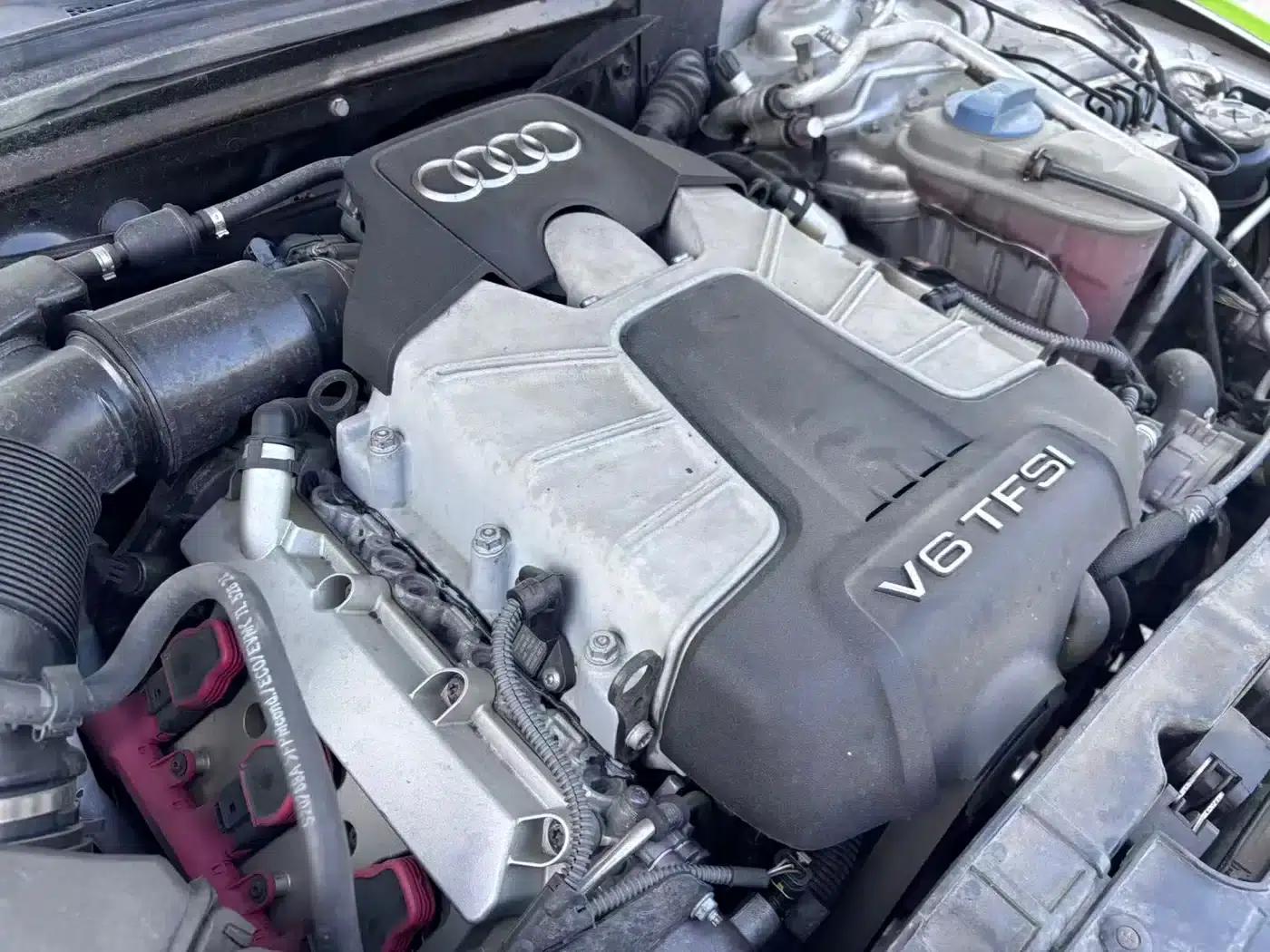 2010 Audi S5 3.0T Sportback — миниатюра 33