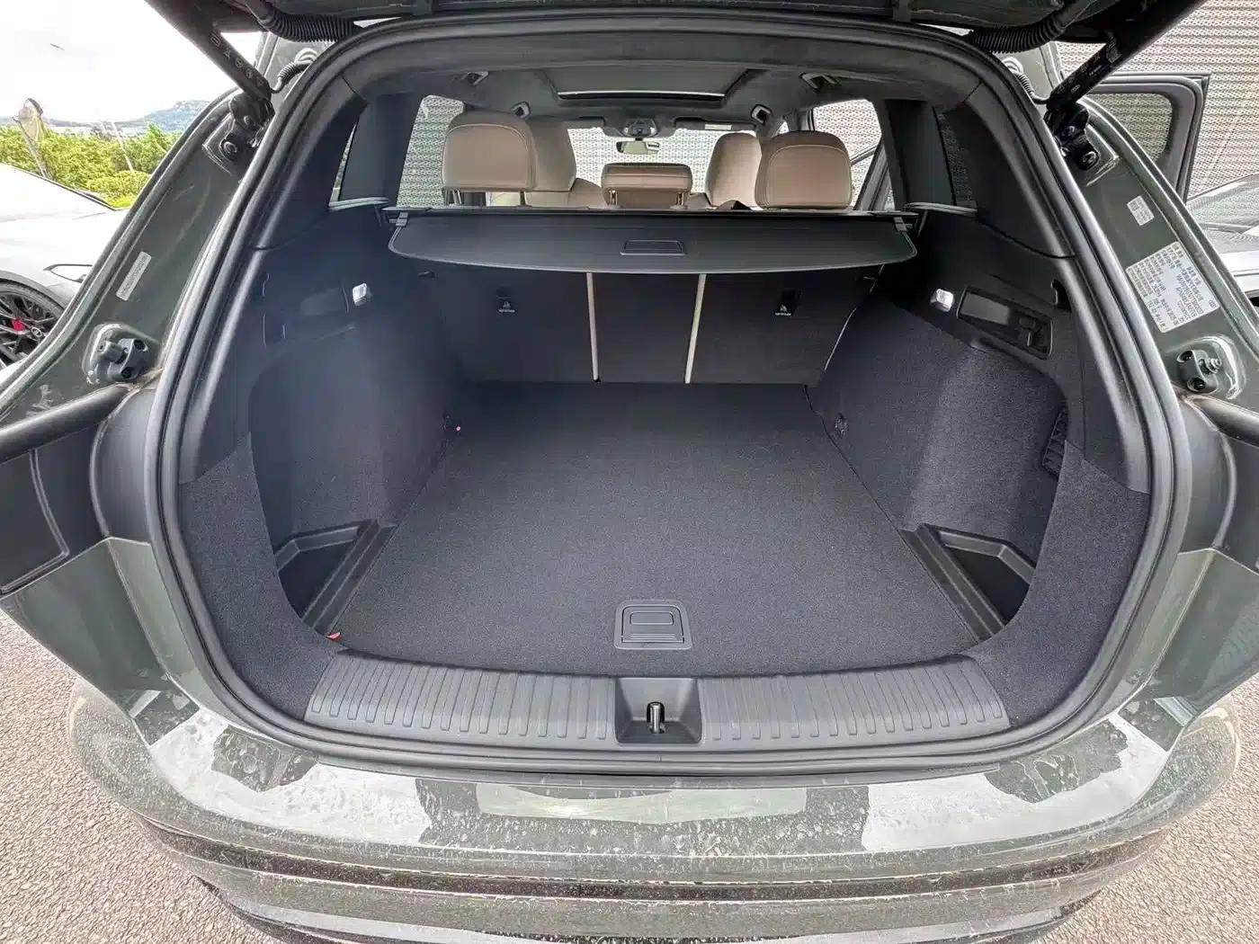 Audi Q6L e-tron 2026 First Edition — миниатюра 6