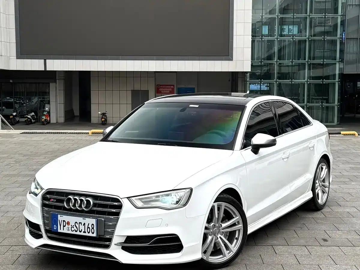 Audi S3 2015 Model S3 2.0T Limousine — миниатюра 1