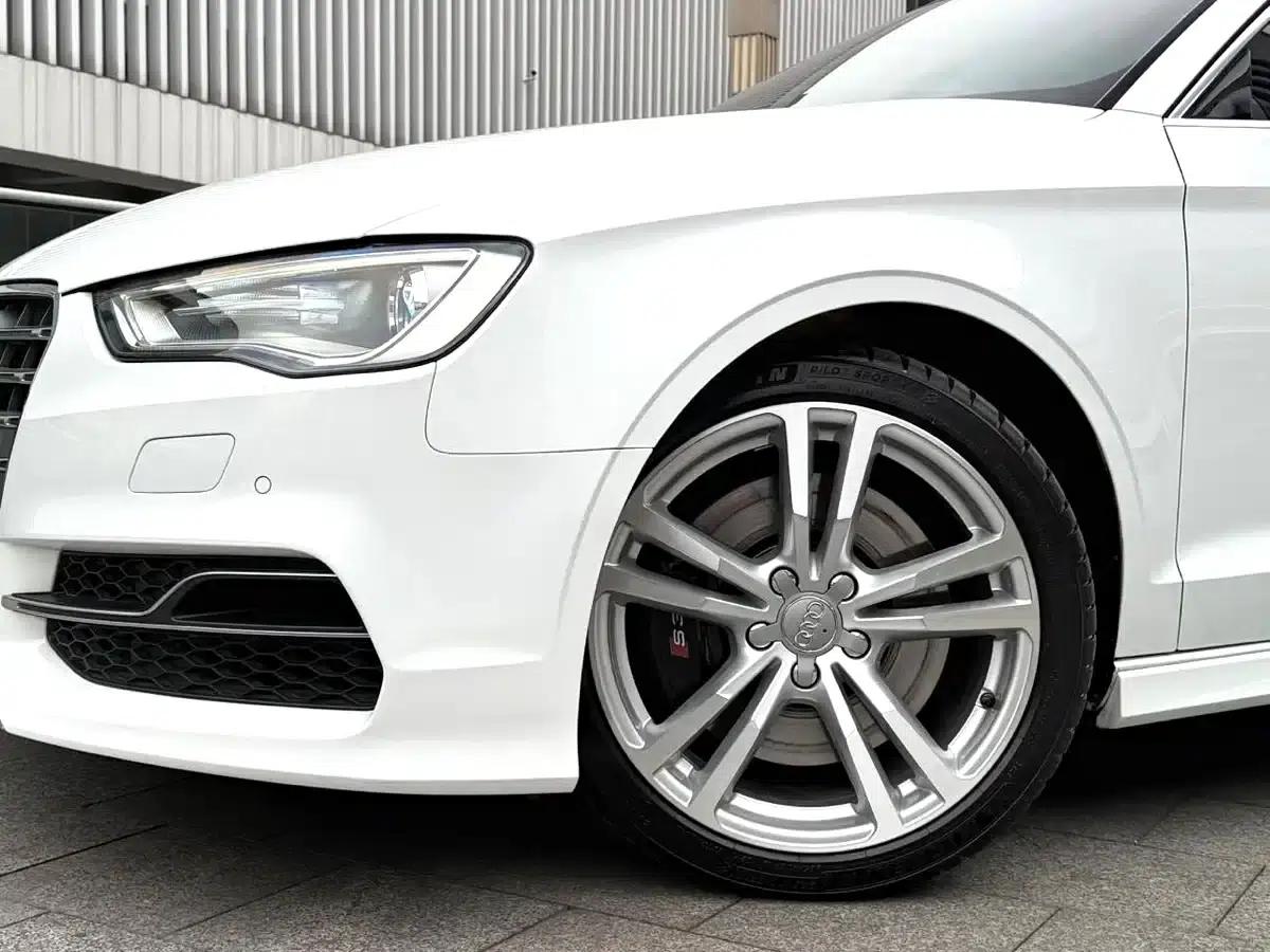 Audi S3 2015 Model S3 2.0T Limousine — миниатюра 2