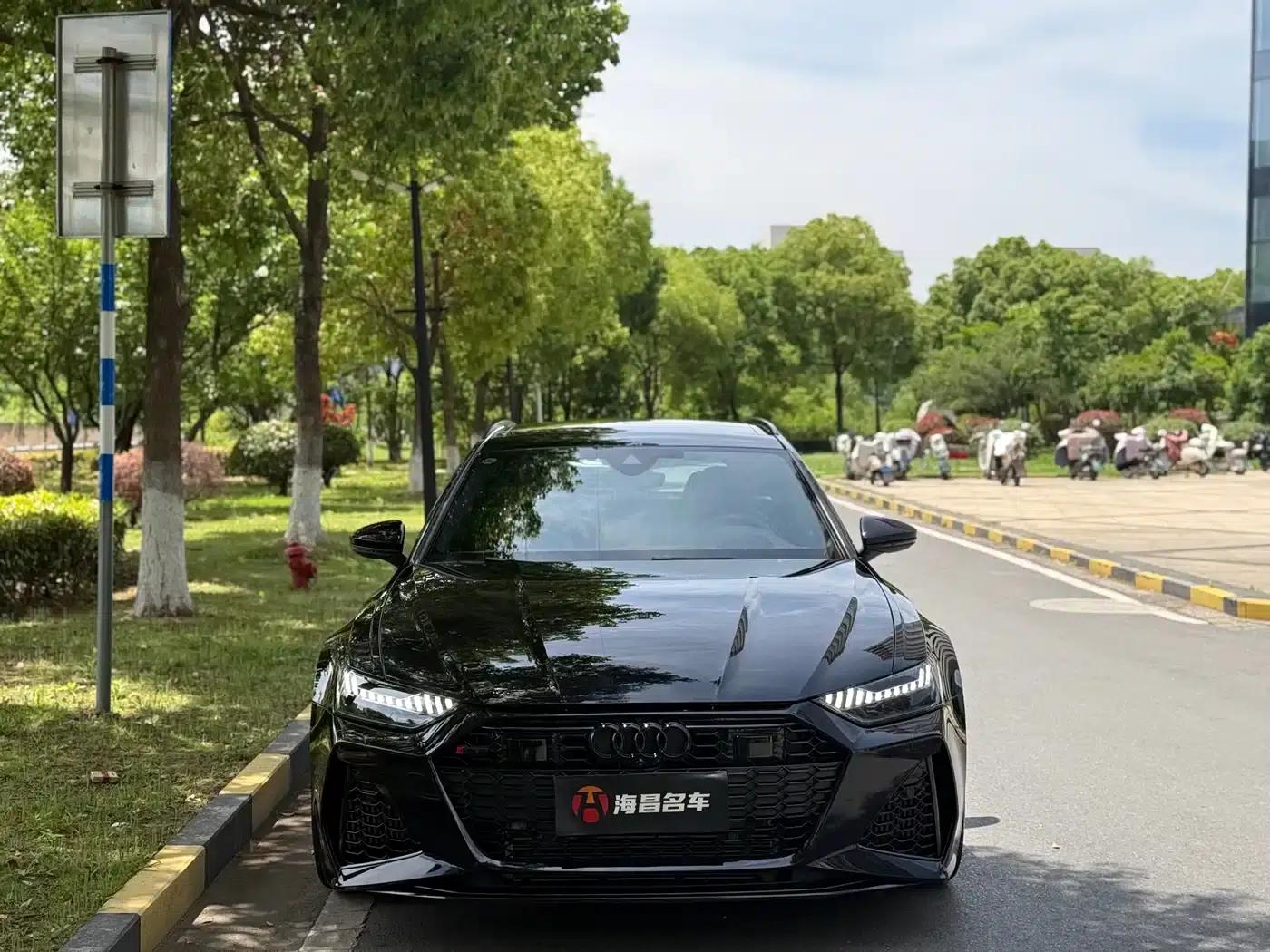 2025 Audi RS 6 RS 6 4.0T Avant Performance — миниатюра 2