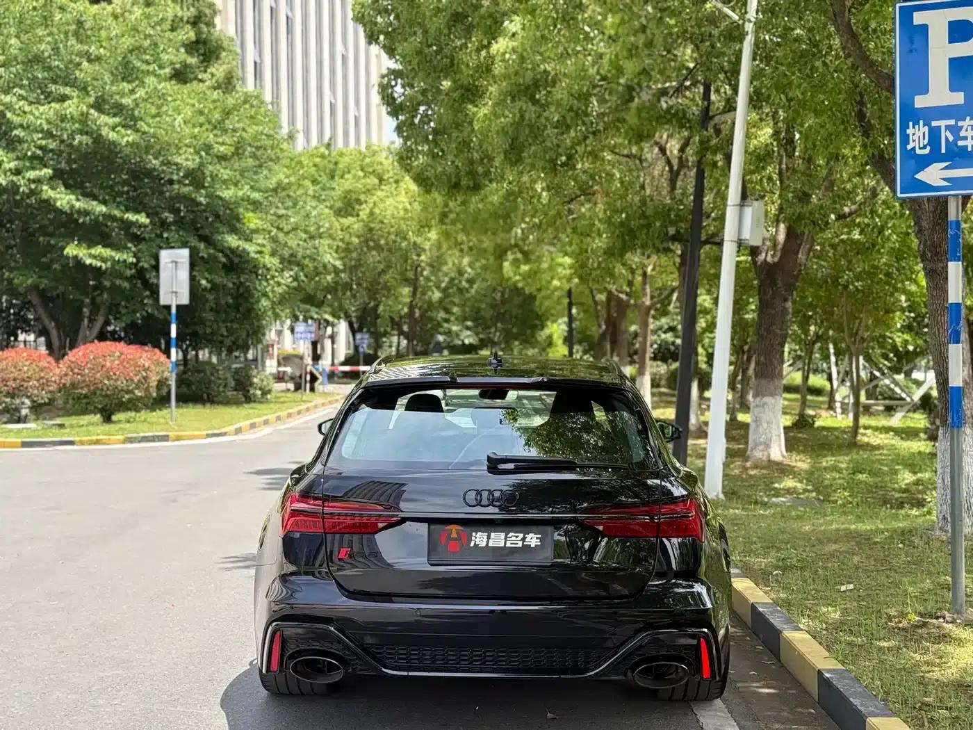 2025 Audi RS 6 RS 6 4.0T Avant Performance — миниатюра 5