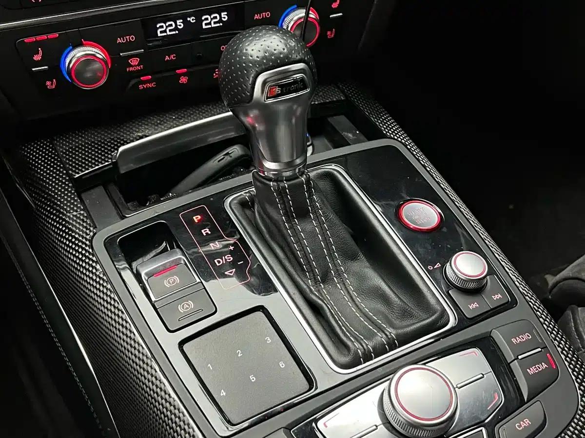 2013 Audi S6 4.0TFSI — миниатюра 19