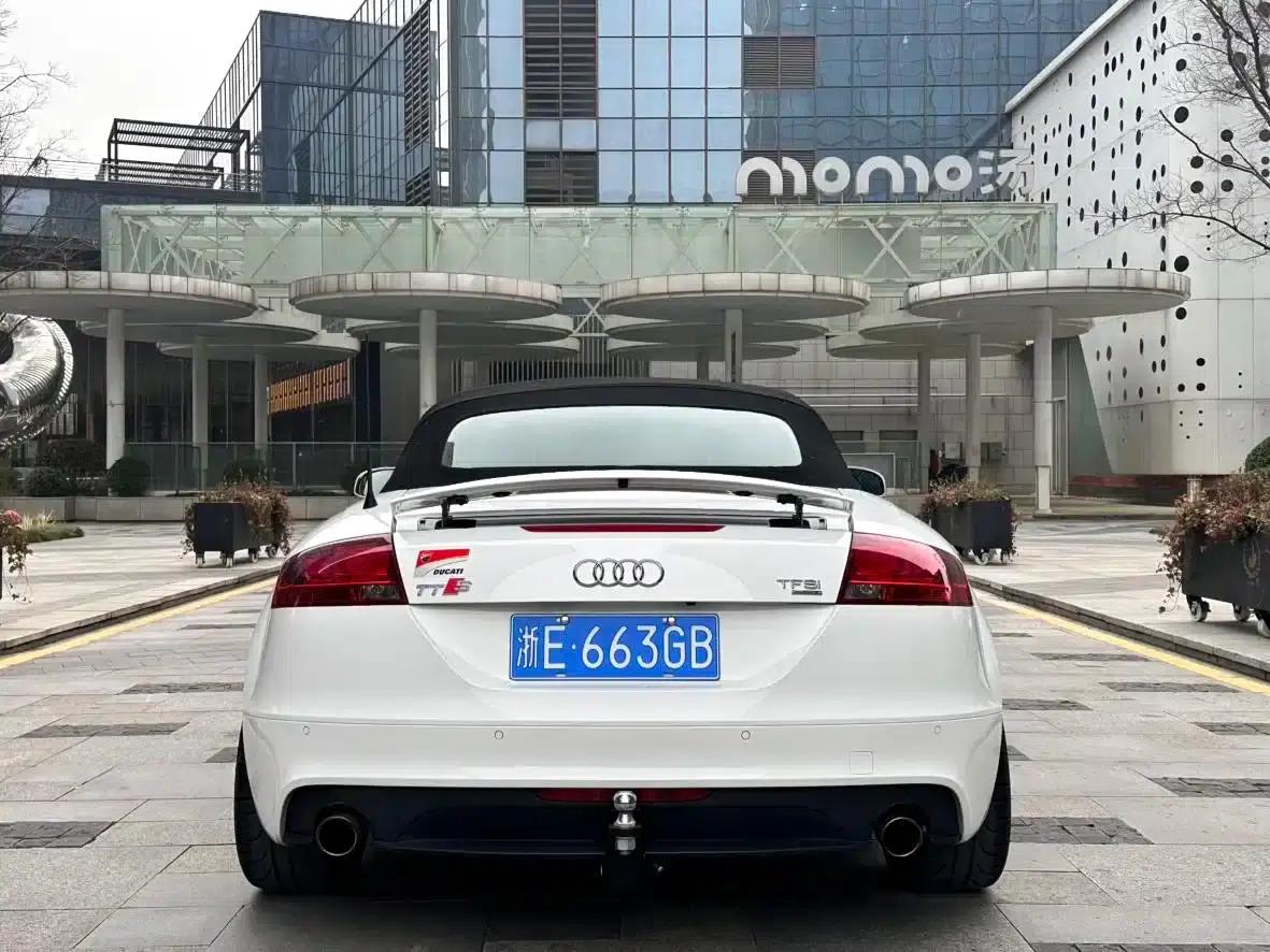 2011 Audi TTS Roadster 2.0TFSI quattro — миниатюра 5