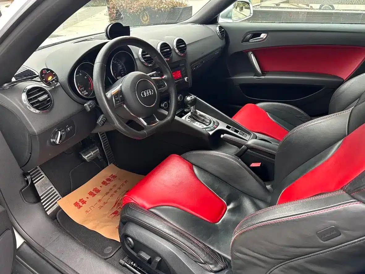 2011 Audi TTS Roadster 2.0TFSI quattro — миниатюра 7