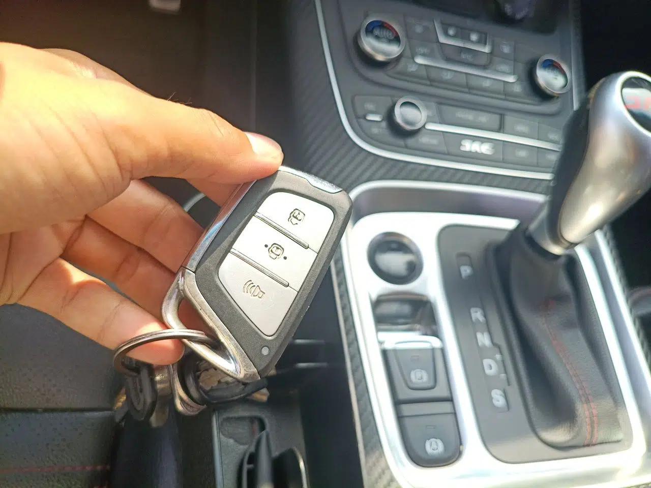 JAC Group Refine S7 2017 1.5T Automatic Luxury Model — миниатюра 9