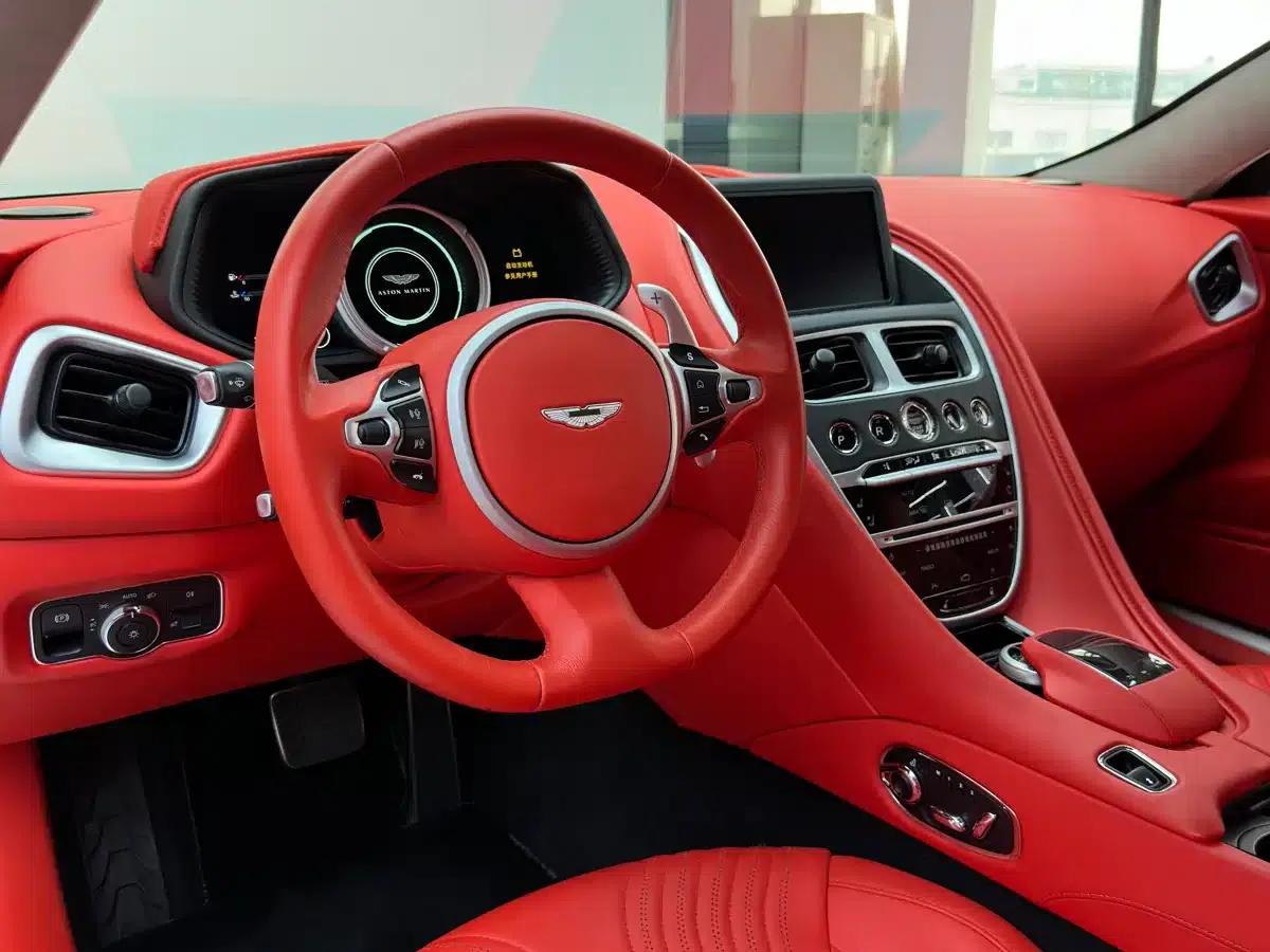 Aston Martin DB11 2019 4.0T V8 Coupe — миниатюра 16