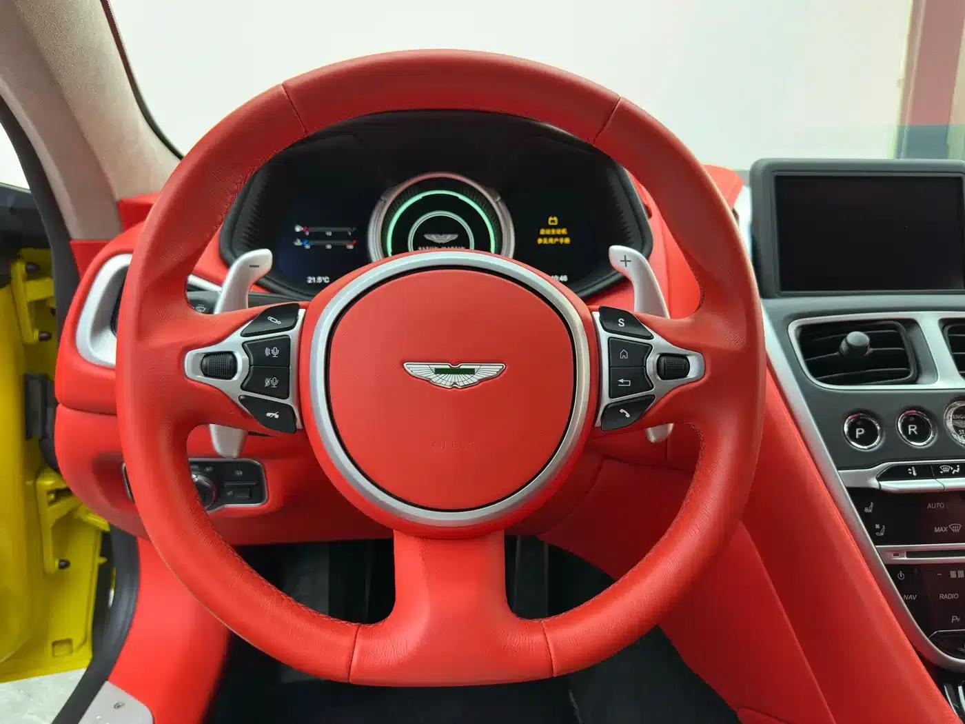 Aston Martin DB11 2019 4.0T V8 Coupe — миниатюра 19