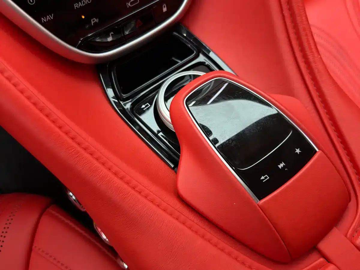 Aston Martin DB11 2019 4.0T V8 Coupe — миниатюра 22