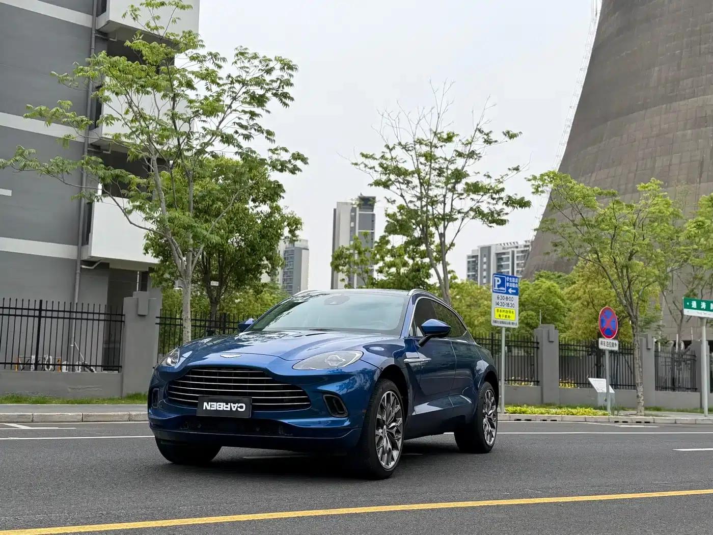 2024 Aston Martin DBX 4.0T V8 — миниатюра 3