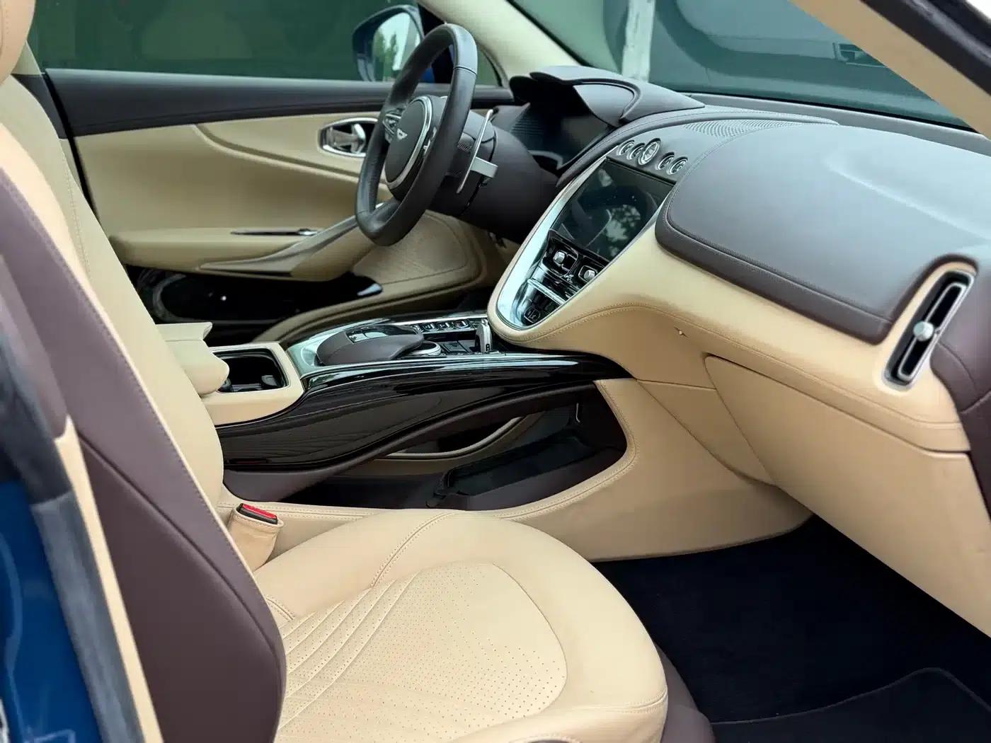 2024 Aston Martin DBX 4.0T V8 — миниатюра 9