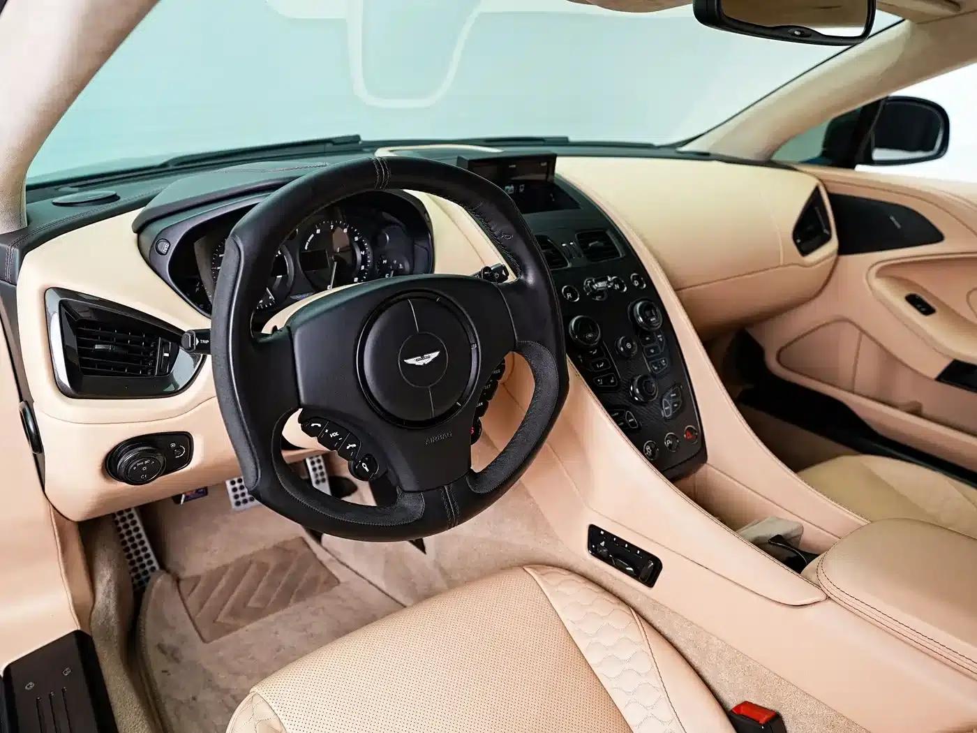 2013 Vanquish 6.0L Standard Model — миниатюра 13