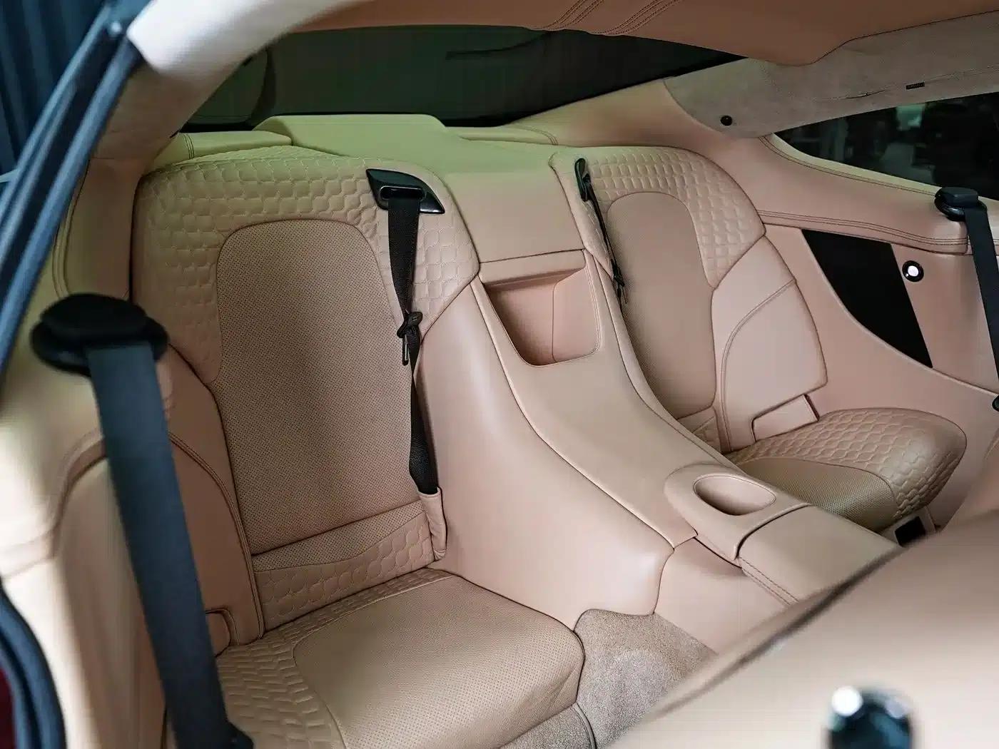 2013 Vanquish 6.0L Standard Model — миниатюра 19