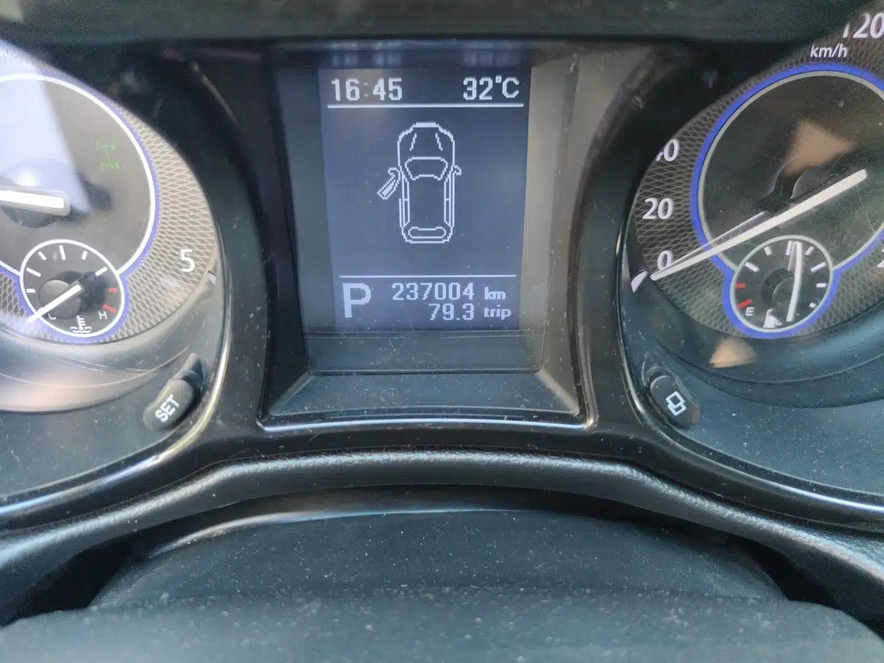 JMC Yusheng S350 2013 2.4T Automatic 2WD Diesel Ultra-Luxury 7-Seater — миниатюра 13