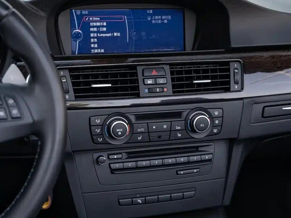 2009 BMW M3 Convertible — миниатюра 13