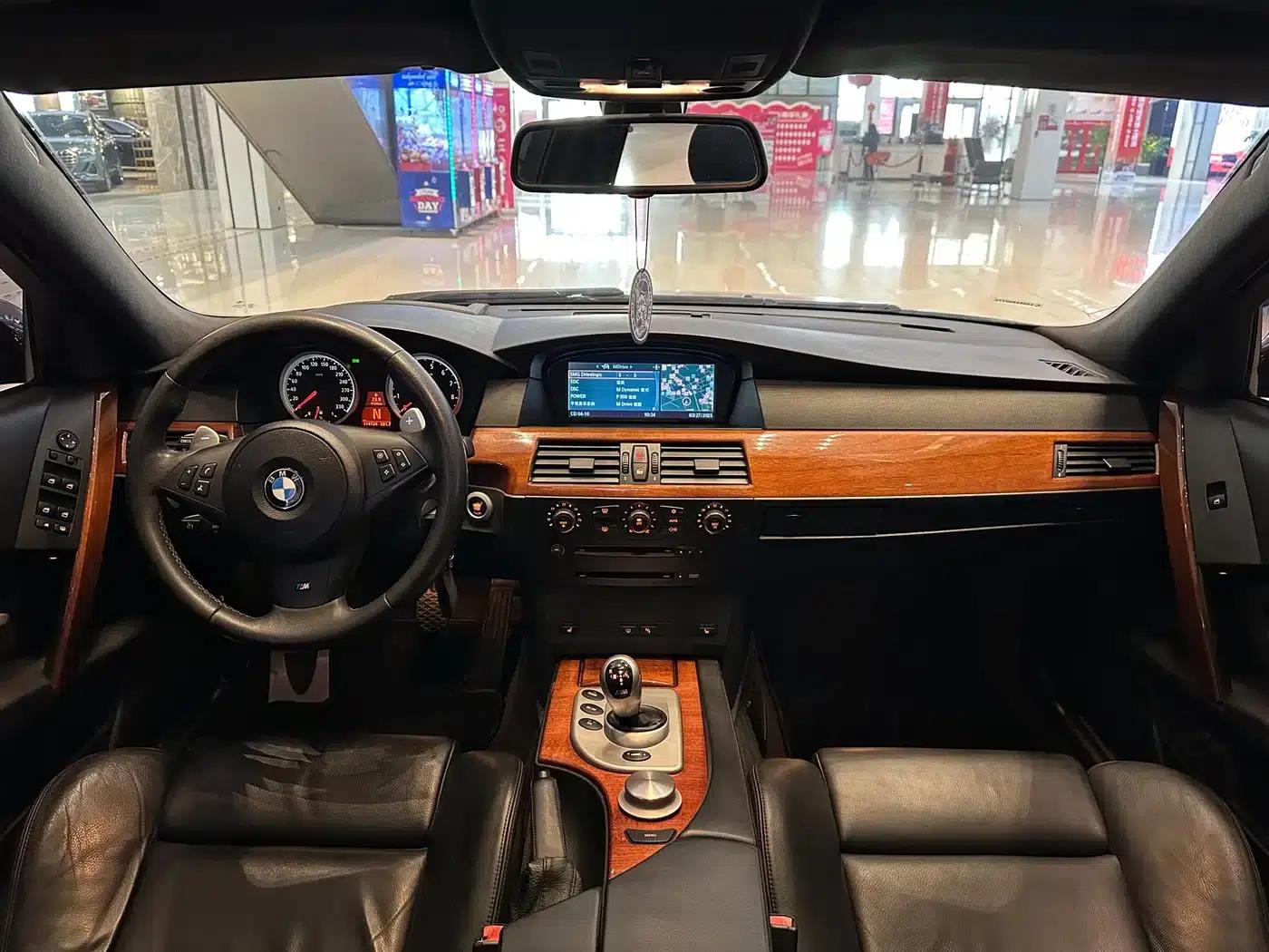 BMW M5 2005 — миниатюра 18