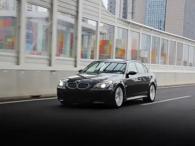 BMW M5 2005