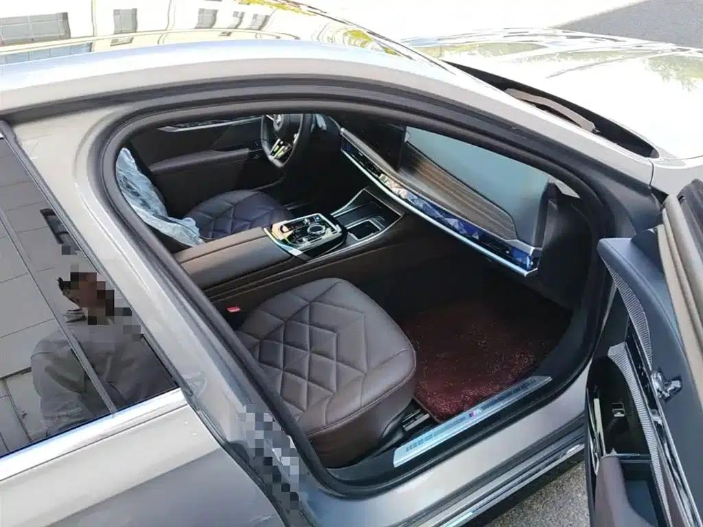 BMW i7 2023 eDrive50L Leading M Sport Package — миниатюра 11