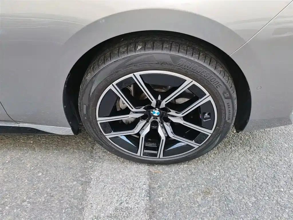 BMW i7 2023 eDrive50L Leading M Sport Package — миниатюра 13