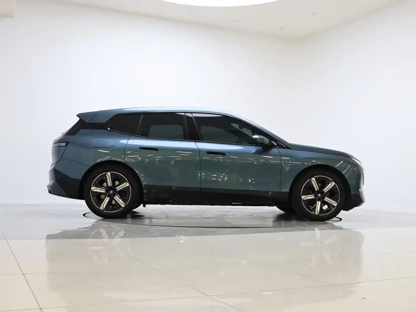 BMW iX 2022 xDrive40 — миниатюра 8