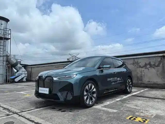 BMW iX 2022 xDrive40