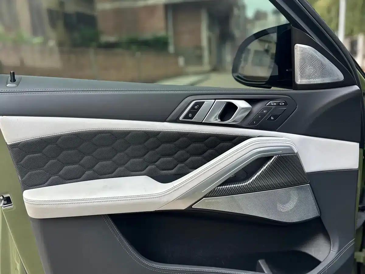 2022 BMW X6 M — миниатюра 10
