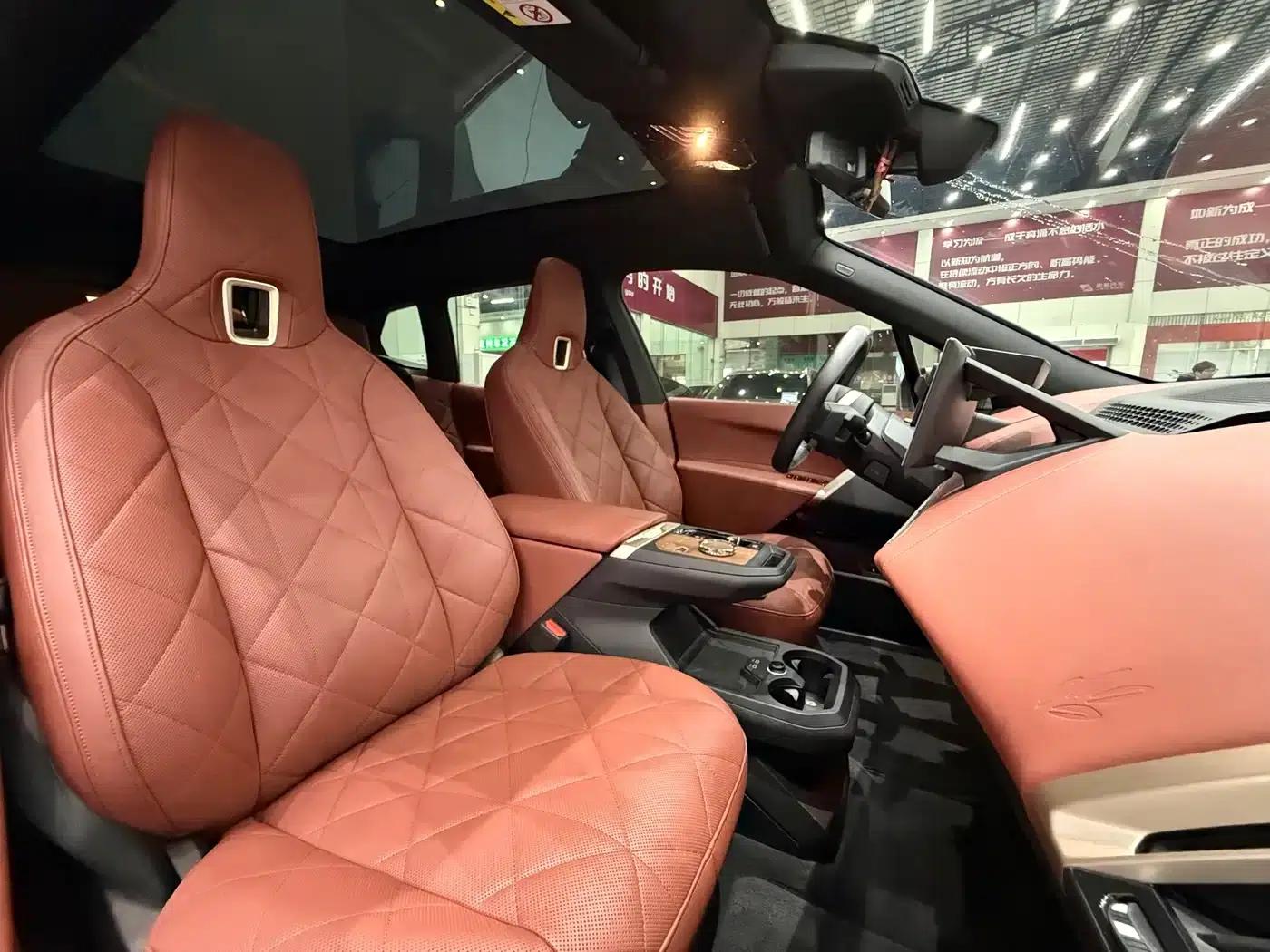 BMW iX M60 2023 M60 — миниатюра 17
