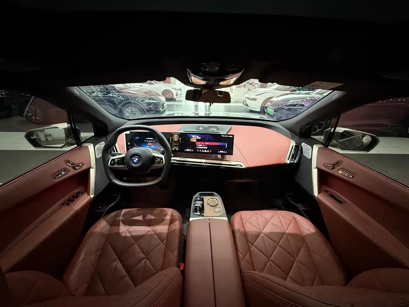 BMW iX M60 2023 M60 — миниатюра 20