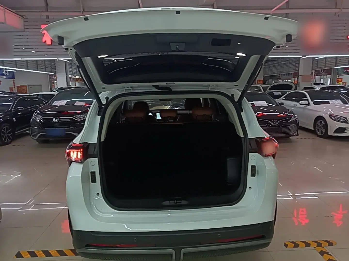 JETOUR Shanhai L7 2025 1.5T 120km Comfort Edition 5-Seater — миниатюра 22