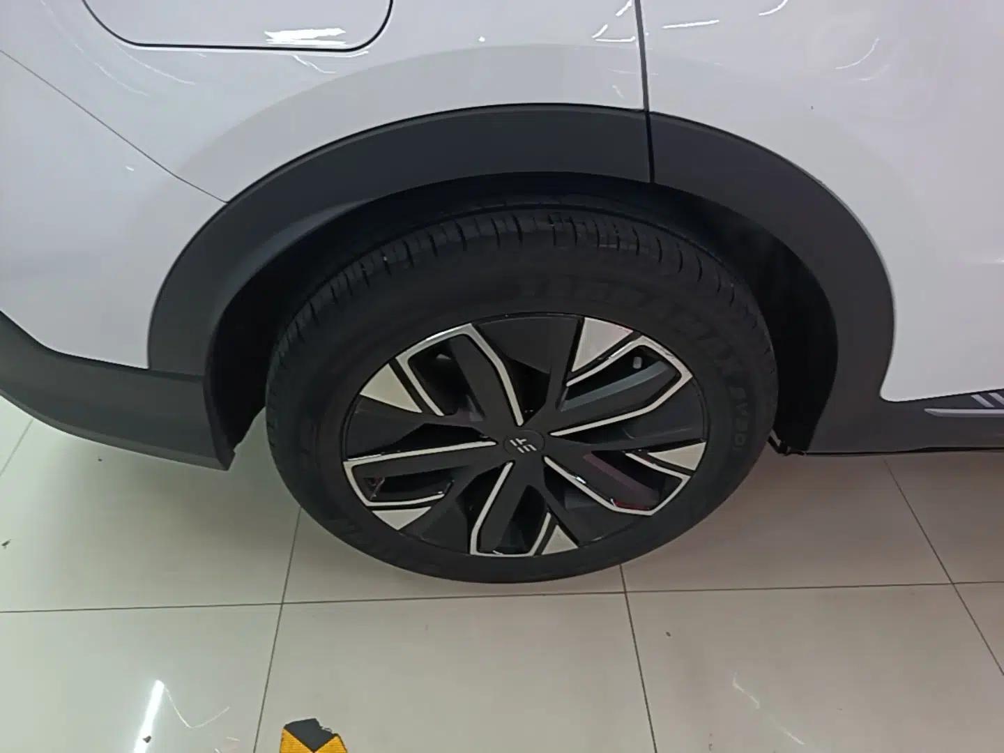 JETOUR Shanhai L7 2025 1.5T 120km Comfort Edition 5-Seater — миниатюра 10