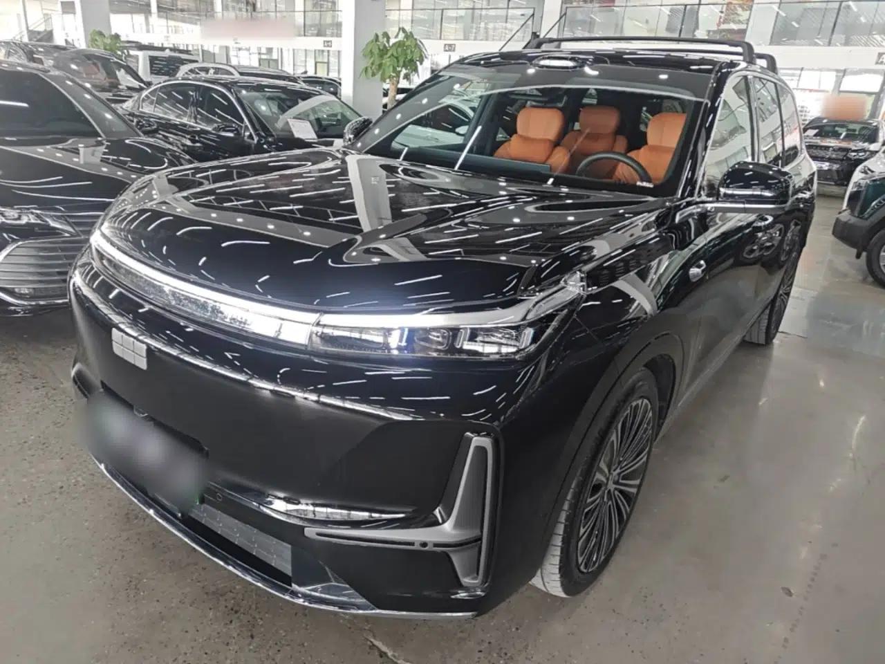 Geely Galaxy M9 2025 Model 210km Four-Wheel-Drive Leading Edition — миниатюра 1