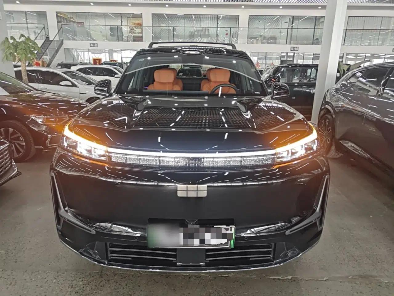 Geely Galaxy M9 2025 Model 210km Four-Wheel-Drive Leading Edition — миниатюра 2