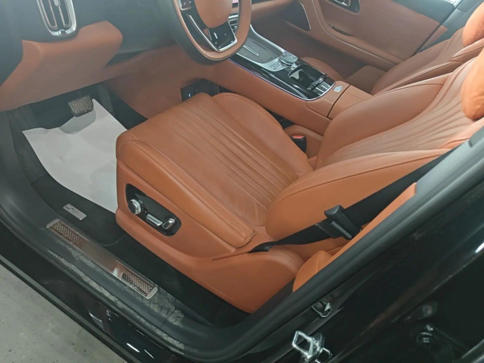 Geely Galaxy M9 2025 Model 210km Four-Wheel-Drive Leading Edition — миниатюра 17