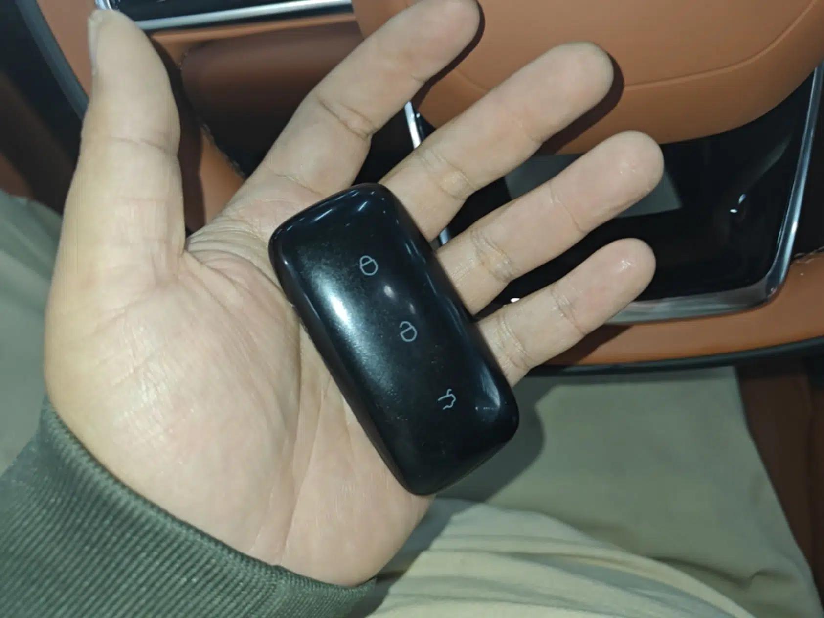 Geely Galaxy M9 2025 Model 210km Four-Wheel-Drive Leading Edition — миниатюра 22