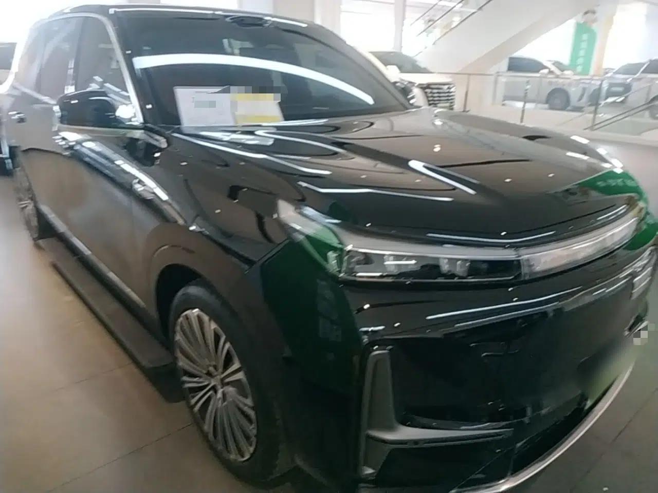 Geely Galaxy M9 2025 Model 210km Four-Wheel-Drive Leading Edition — миниатюра 3