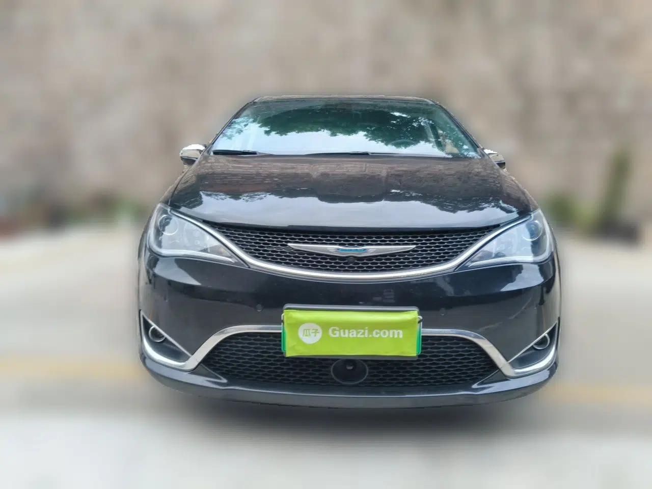 Chrysler Grand Voyager PHEV 2019 3.6L Plug-in Hybrid — миниатюра 2