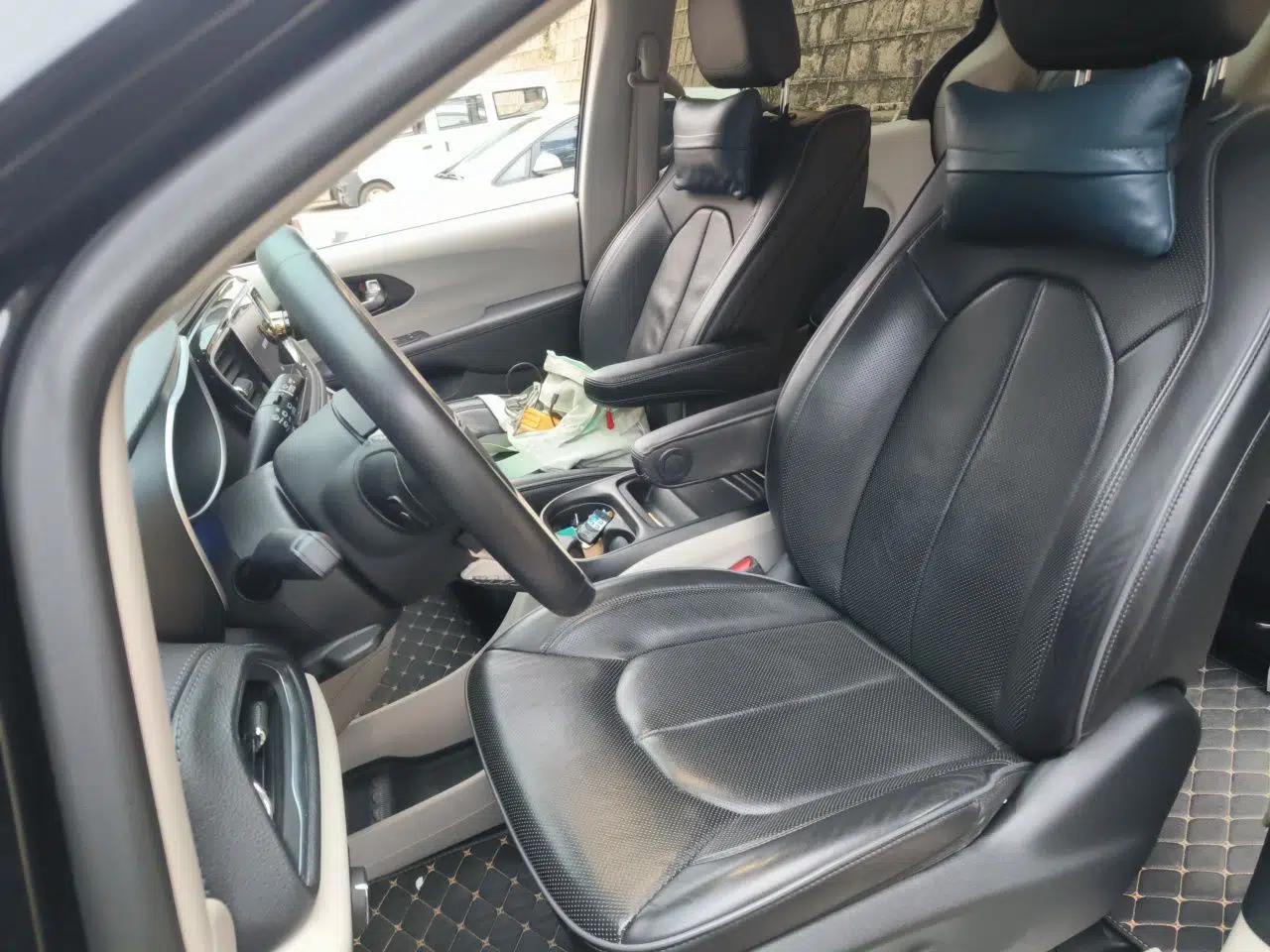 Chrysler Grand Voyager PHEV 2019 3.6L Plug-in Hybrid — миниатюра 16